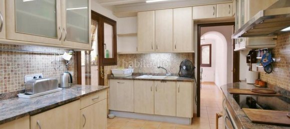 4 bedrooms House in Pals, Spain No. 144065 3