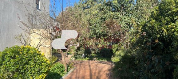 Villa de 6 habitaciónes en Bari, Italy No. 19242 16