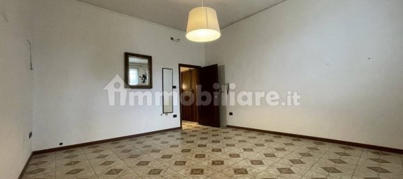 2 rooms Office in Imola, Italy No. 148969 2