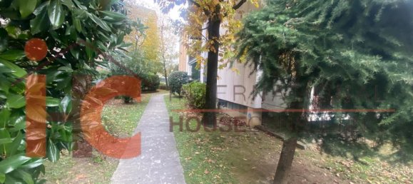 4 rooms Apartment in Bergamo, Italy No. 184170 7