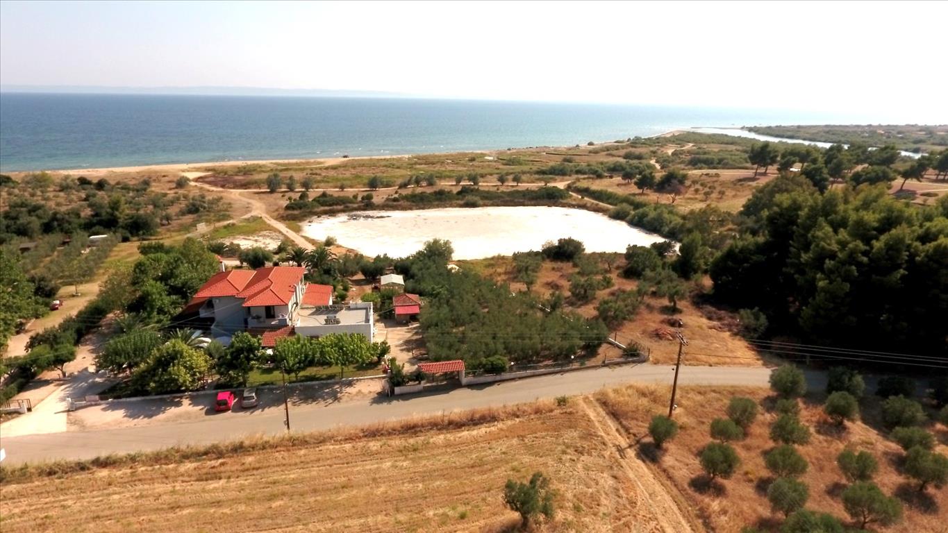 363m² Townhouse in Polygyros, Greece No. 6143