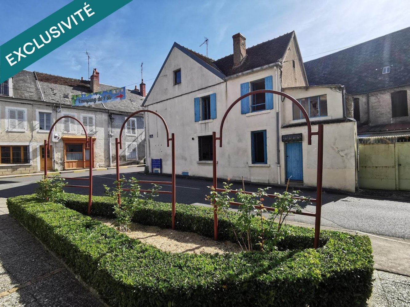 5 bedrooms House in Chateauneuf-sur-Cher, France No. 57749