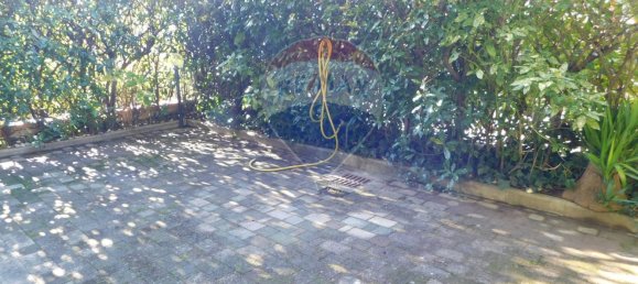 2-salle Appartement à Lucca, Italy No. 191045 10