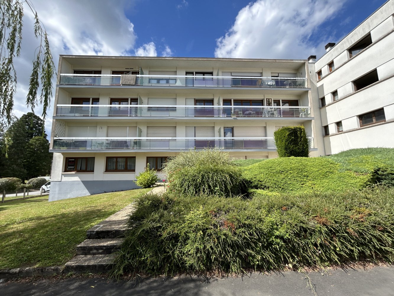 2 bedrooms Apartment in Ussel, France No. 96614