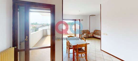 2 bedrooms Apartment in Udine, Italy No. 275131 3