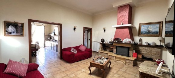 6غرفة شقة في Casoria, Italy رقم 204856 24