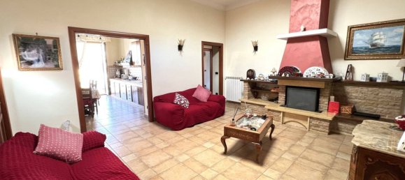 6غرفة شقة في Casoria, Italy رقم 204856 26