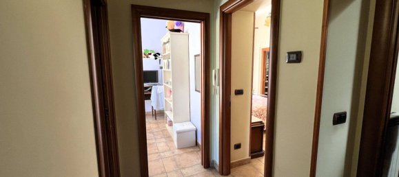 6غرفة شقة في Casoria, Italy رقم 204856 36