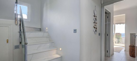 3 bedrooms Villa in Fuengirola, Spain No. 125890 8