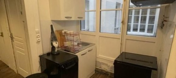 2 bedrooms Apartment in Paris, France No. 295996 7