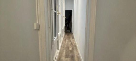 2 bedrooms Apartment in Paris, France No. 295996 15