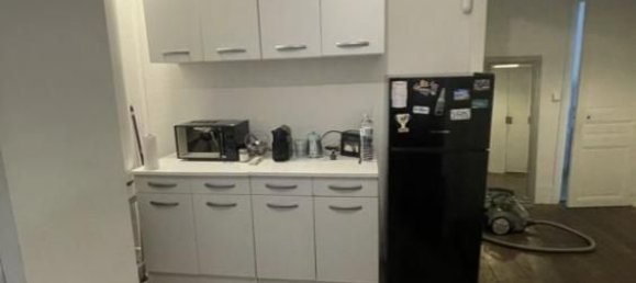 2 bedrooms Apartment in Paris, France No. 295996 5