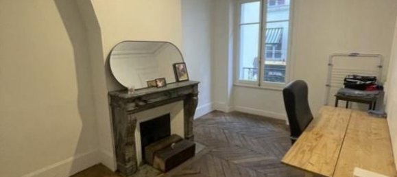 2 bedrooms Apartment in Paris, France No. 295996 2