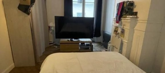 2 bedrooms Apartment in Paris, France No. 295996 12