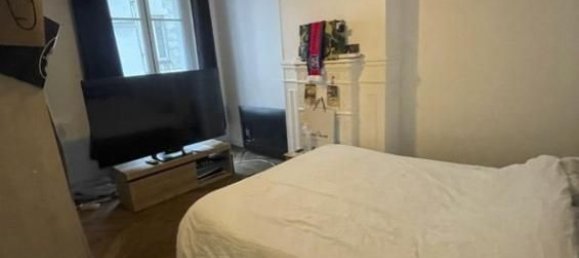 2 bedrooms Apartment in Paris, France No. 295996 14