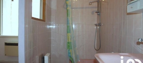 4 rooms Apartment in Greoux-les-Bains, France No. 194027 9