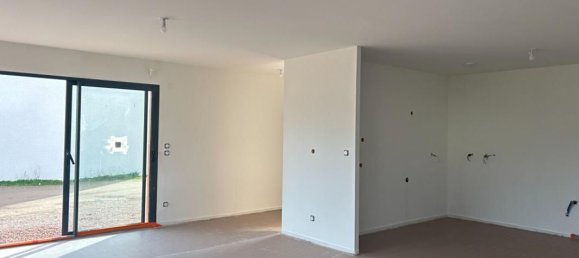 3 غرف نوم منزل في Saint-Romain-la-Motte, France رقم 193213 3