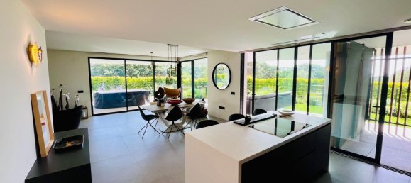 Apartamento de 3 dormitorios en Cádiz, Spain No. 147246 6