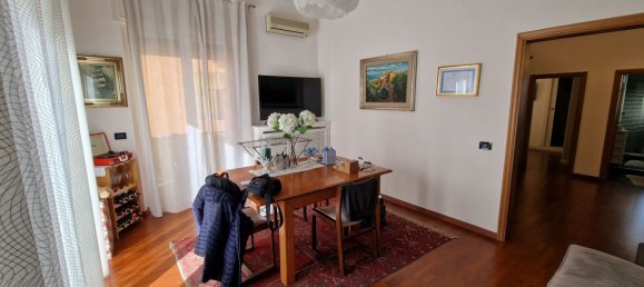 5غرفة شقة في Livorno, Italy رقم 176608 4