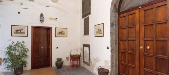 6 rooms Duplex in Naples, Italy No. 31523 33
