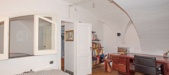 6 rooms Duplex in Naples, Italy No. 31523 19