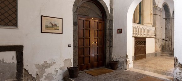 6 rooms Duplex in Naples, Italy No. 31523 26