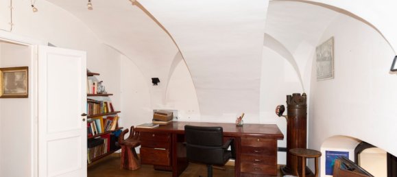 6 rooms Duplex in Naples, Italy No. 31523 17