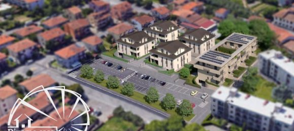 3 rooms Apartment in Prato, Italy No. 36272 35