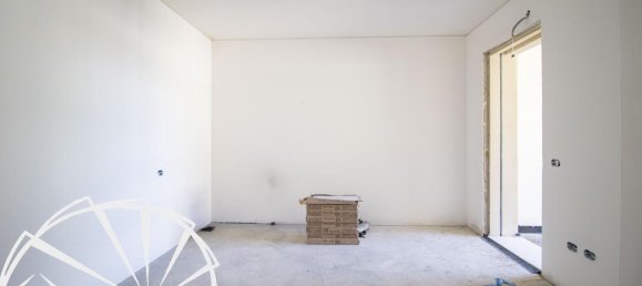 3 rooms Apartment in Prato, Italy No. 36272 22