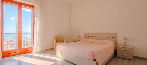 5 Schlafzimmer Wohnung in Manfredonia, Italy, Nr. 313069 3
