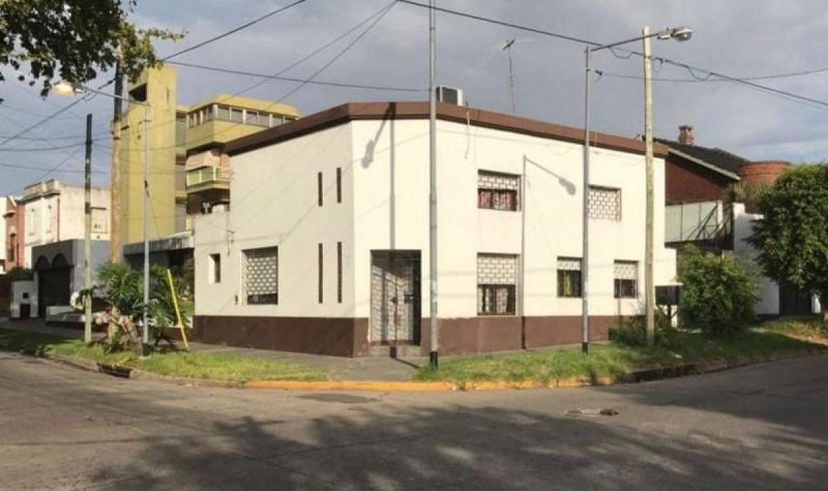 4 bedrooms House in General San Martin, Argentina No. 1678