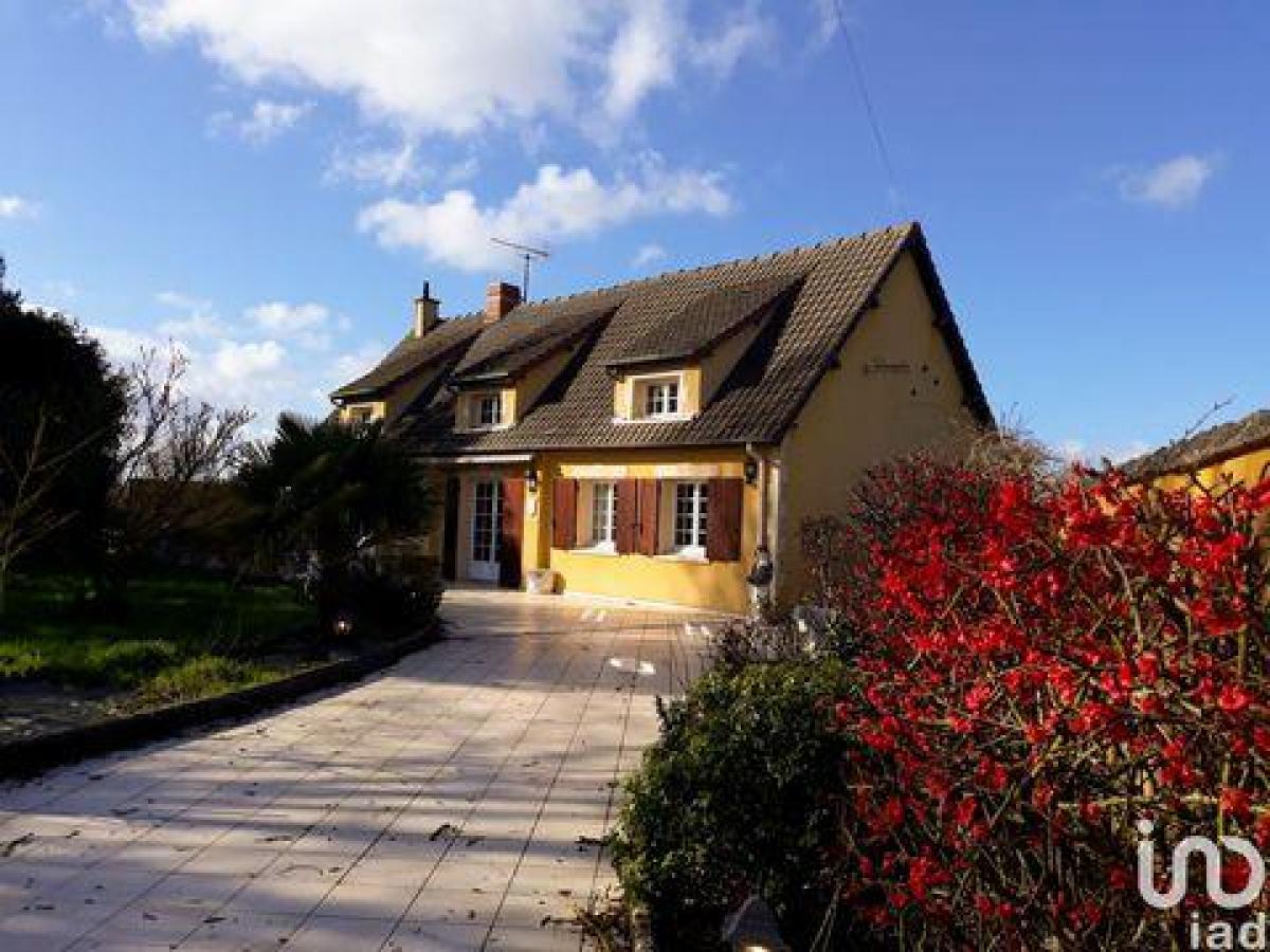 Casa de 3 dormitorios en Bayeux, France No. 24624