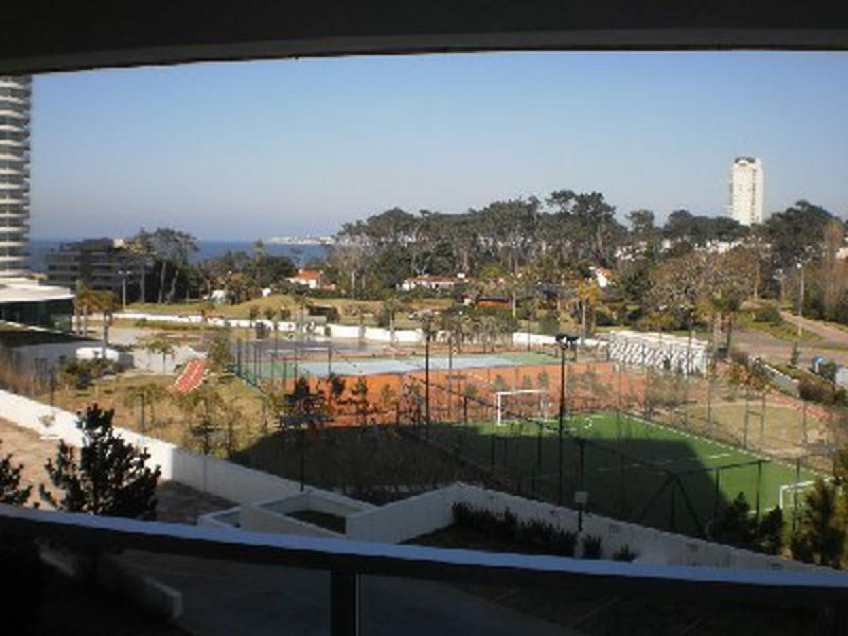 3 bedrooms Apartment in Maldonado, Uruguay No. 3374