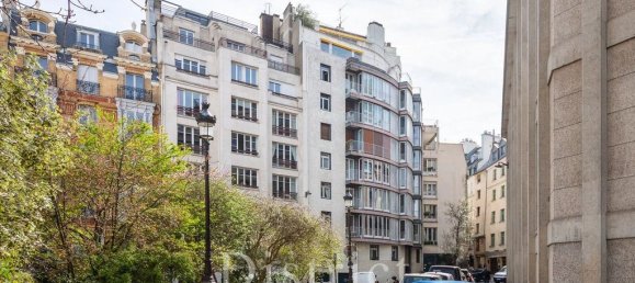 2 bedrooms Apartment in Paris, France No. 146028 9