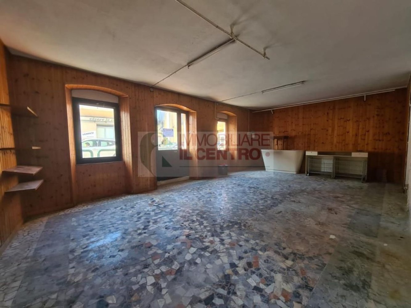 Almacén en Arcola, Italy 42 m² No. 154737