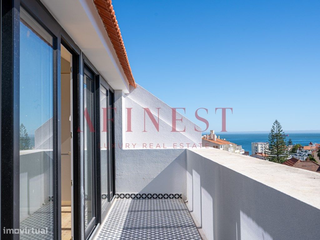 3 bedrooms Duplex in Cascais, Portugal No. 9956