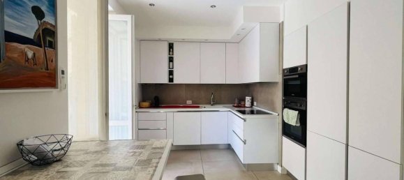 5 rooms Apartment in Piacenza, Italy No. 26967 4