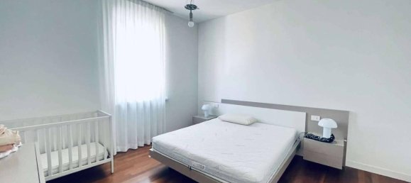 5 rooms Apartment in Piacenza, Italy No. 26967 5