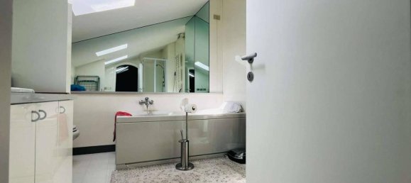 5 rooms Apartment in Piacenza, Italy No. 26967 15