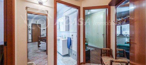 5 rooms Apartment in Sala Baganza, Italy No. 69635 3