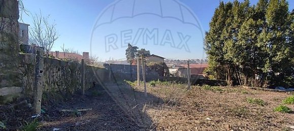 3 bedrooms House in Fanzeres, Portugal No. 28038 3