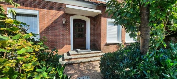 6 rooms Townhouse in Aurich, Germany No. 324730 4