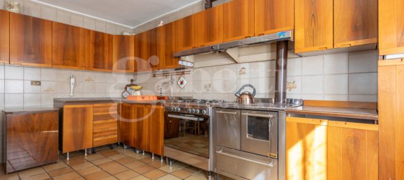 5 bedrooms House in Portogruaro, Italy No. 172592 11