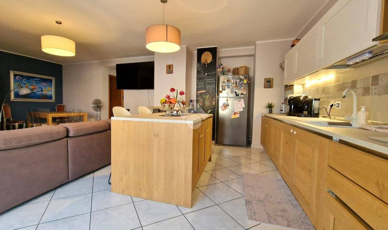 3 bedrooms Apartment in Latina, Italy No. 280881