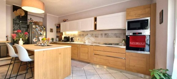 3 bedrooms Apartment in Latina, Italy No. 280881 2