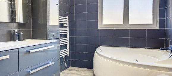 3 bedrooms House in Porto-Vecchio, France No. 92294 11