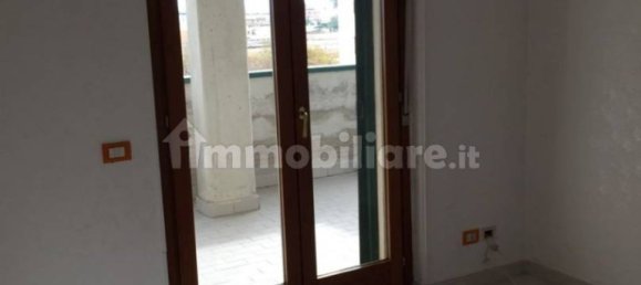 Пентхаус с 2 спальнями в Латина, Италия № 120270 12