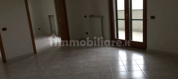 Пентхаус с 2 спальнями в Латина, Италия № 120270 3