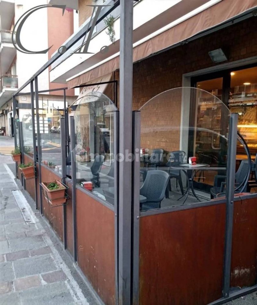 3-Zimmer Gewerbliche Immobilie in Albisola Superiore, Italy, Nr. 16358