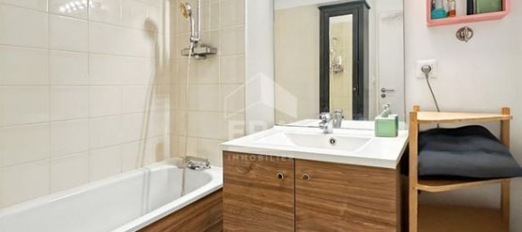 Apartamento de 2 dormitorios en Montreuil, France No. 358506 10